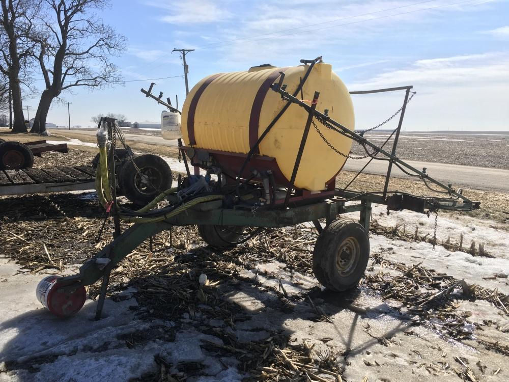 500 gal. Pull Type Sprayer w/Boom