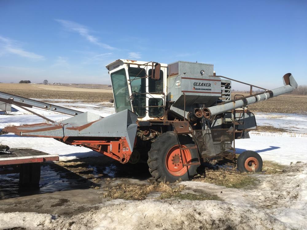 Gleaner G Combine, heavy duty 350 motor, chopper