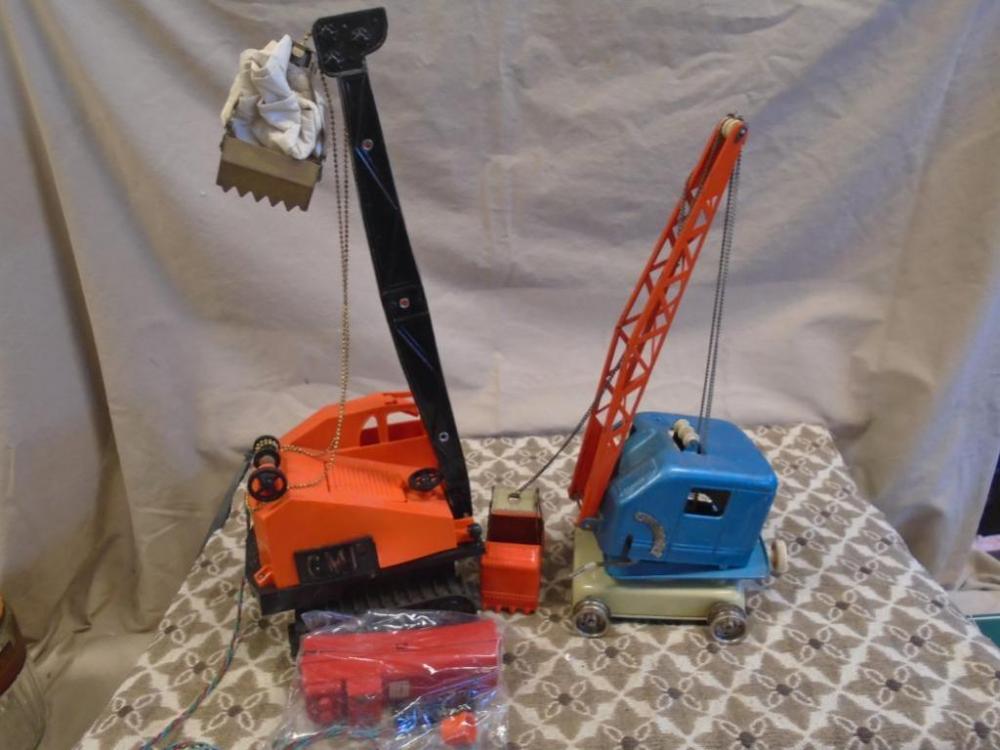 Gama & General Mold & Plastic Cranes
