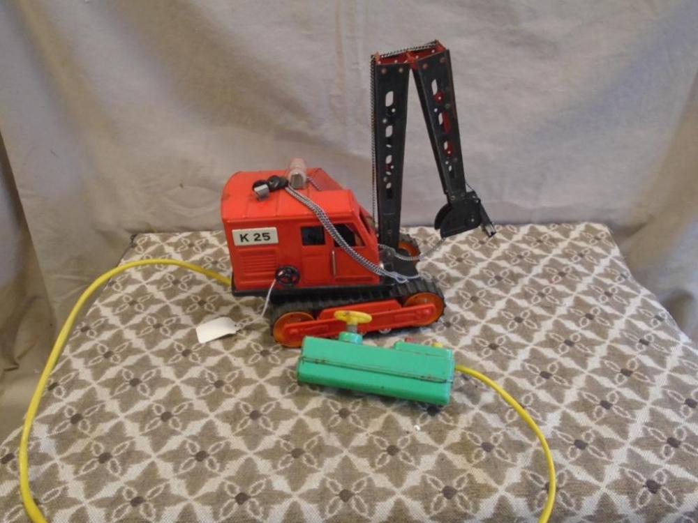 Cragstan K25 Tin Battery Powered Crane