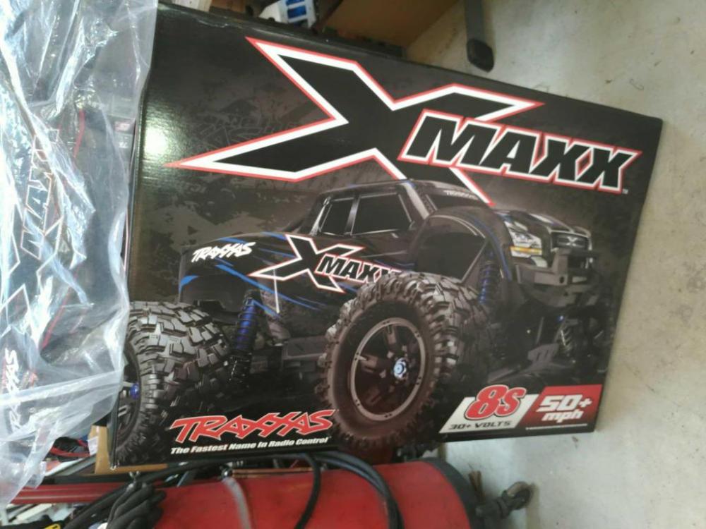 Remote control truck
