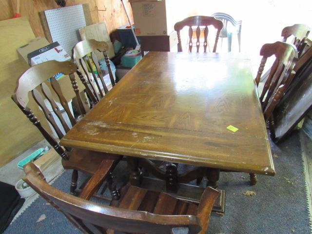 Table, 6 chairs, 2 captains chairs, 2 leaves