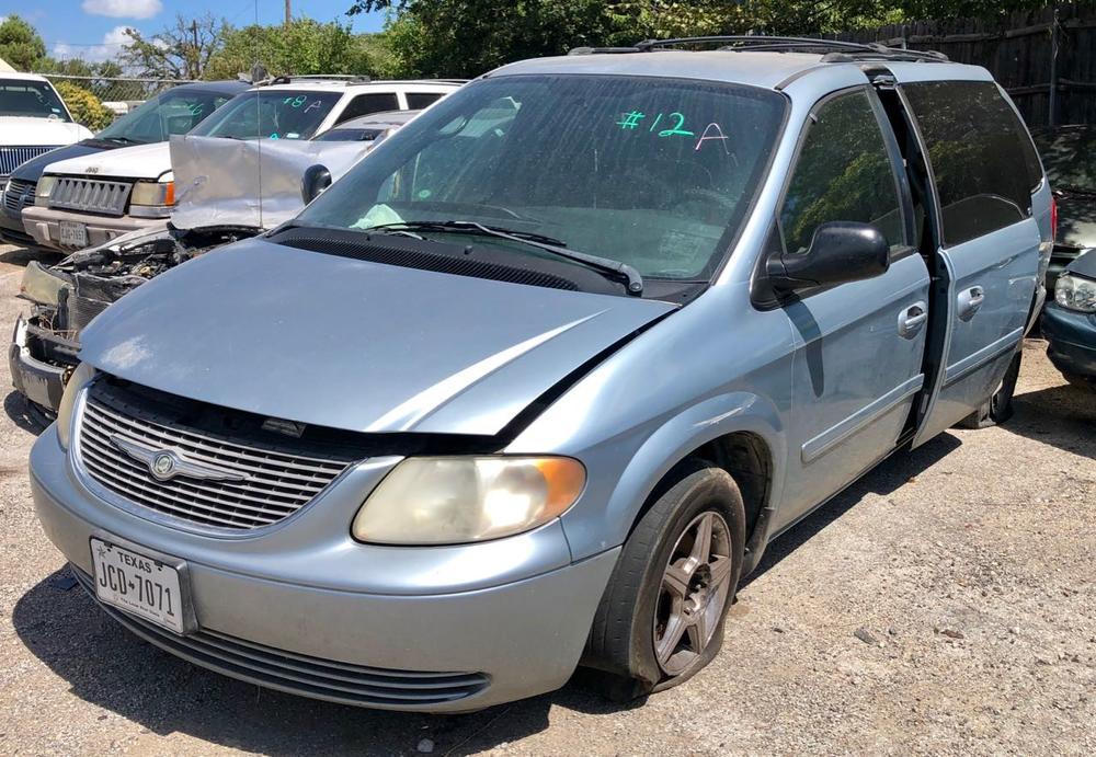 2004 Chrysler Town & Country