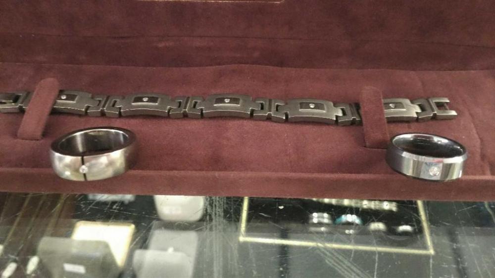 Mens jewelry