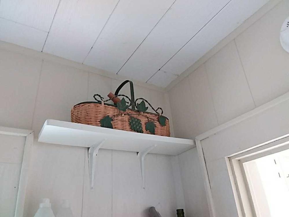 Contents of shelves
