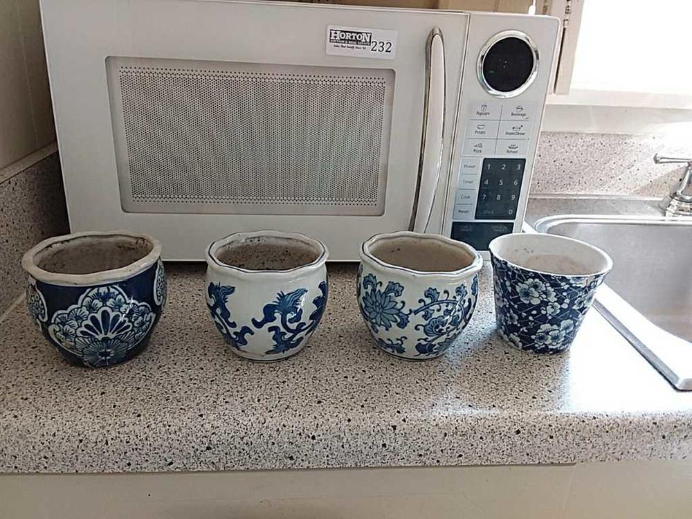 4 small blue & white flower pots