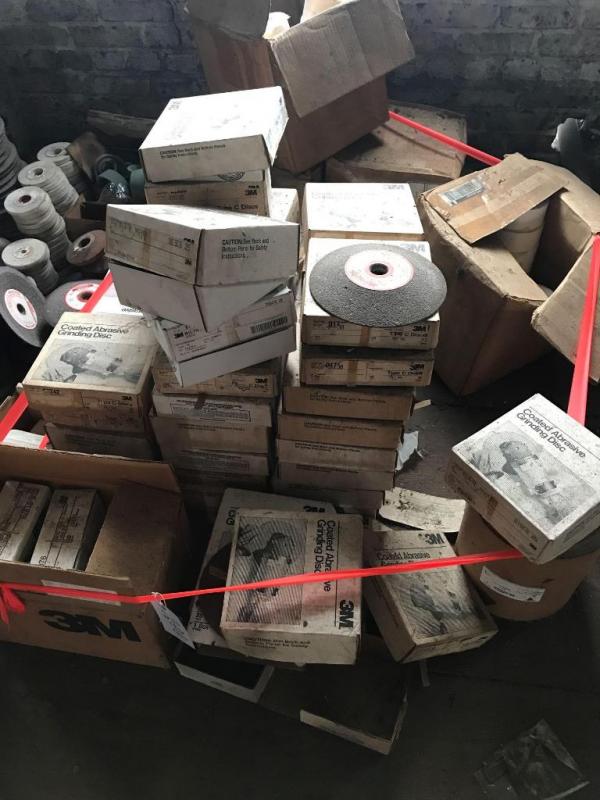 Large supply of coated abrasive grinding disc, etc