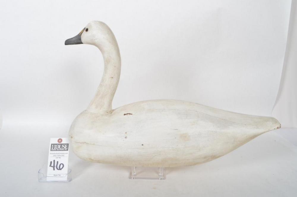BERTIE PITTMAN beautifully formed hollow carved half size Swan, EXTRAORDINARY & VERY RARE, Bertie made very few swans