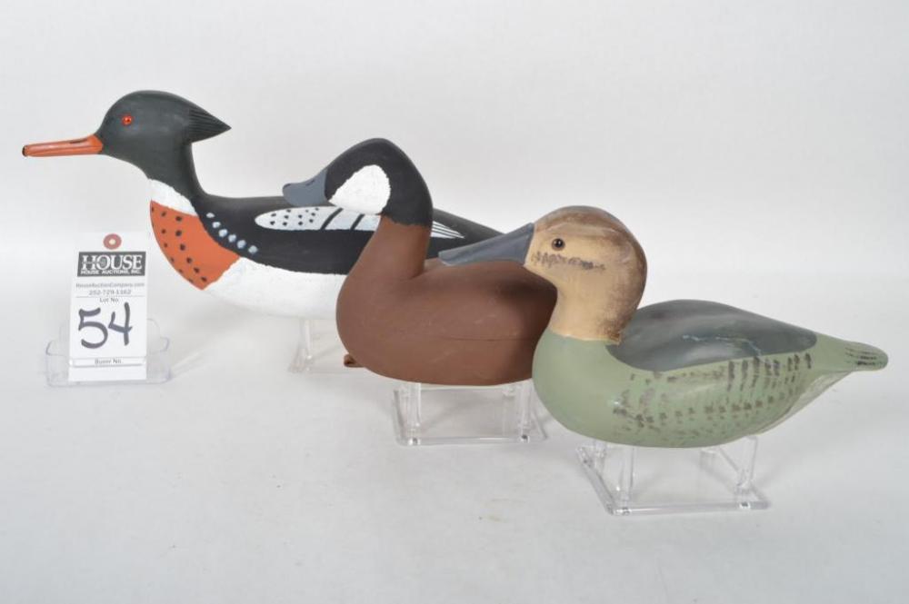 Ruddy Duck Drake by William Hamrick, made in the style of Alvirah Wright. Red Hollow Carved Red-Breasted Merganser by William Hamrick. Factory Decoy o
