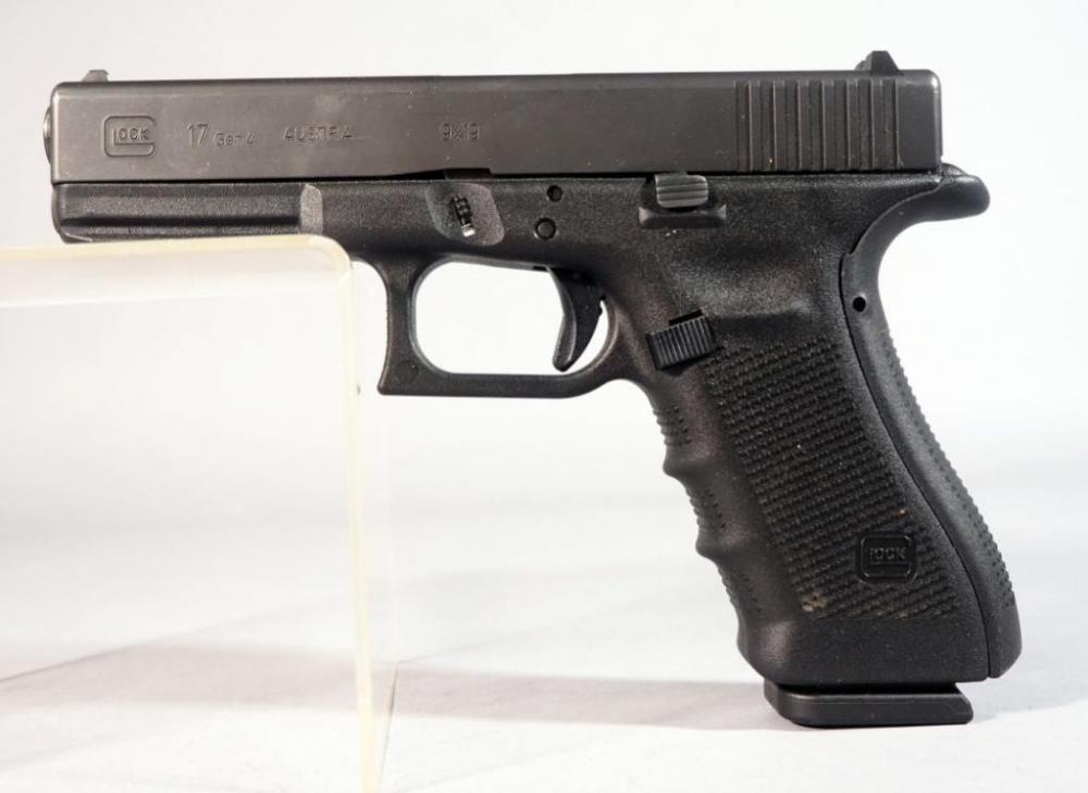 Glock 17 Gen 4 9x19mm Pistol SN# XAY922 image