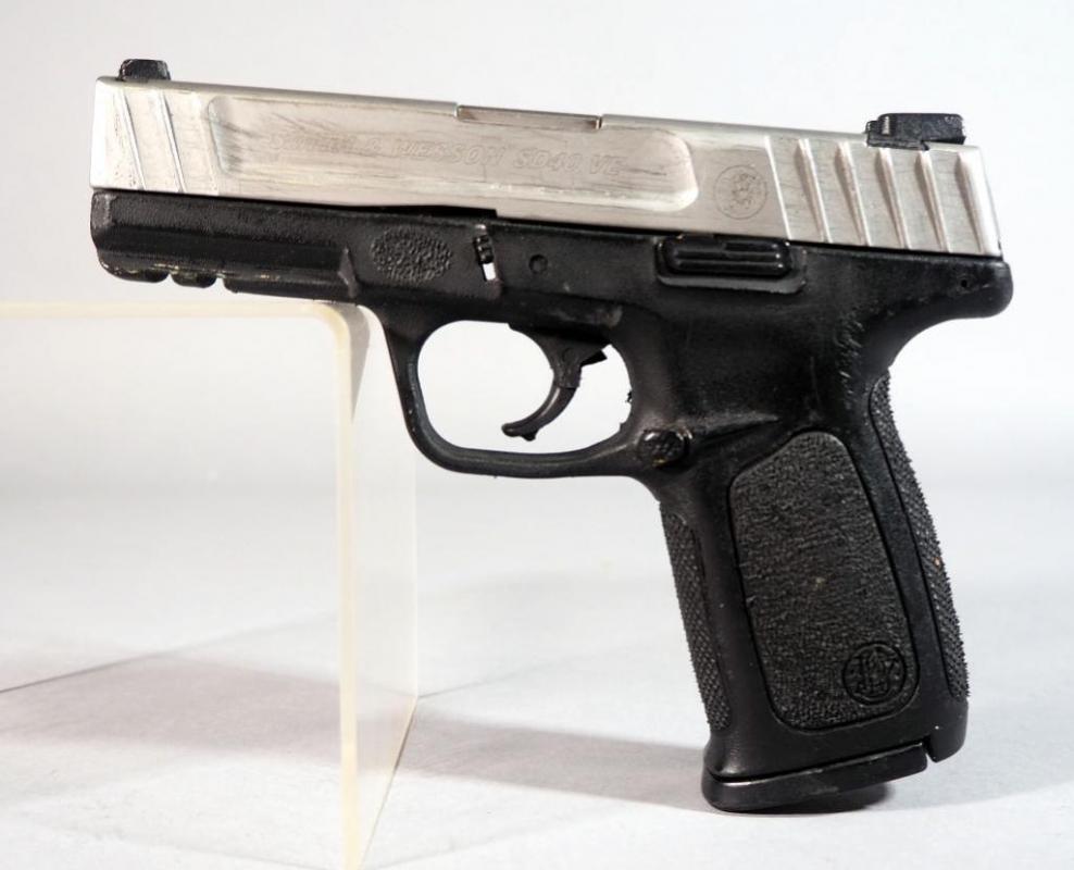 Smith & Wesson SD40 VE .40 S&W Pistol SN# FZN5374 image