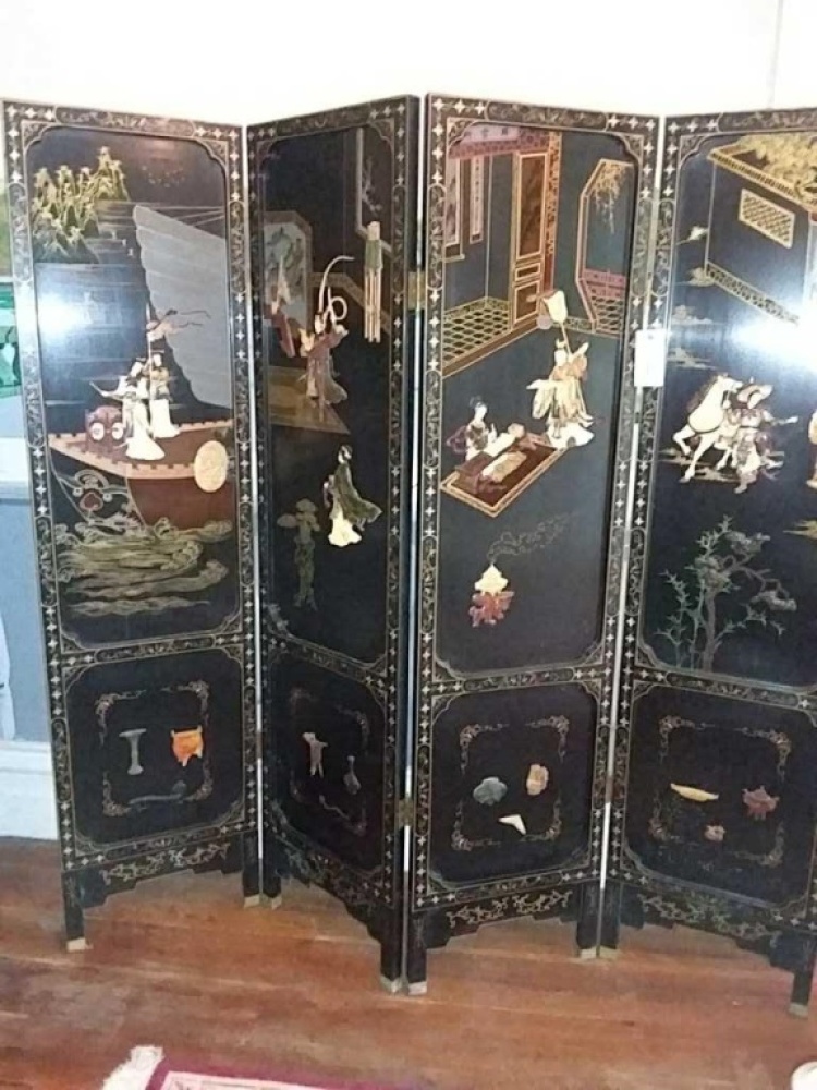 4 Panel Oriental Dividing screen, raised panel art approx. 6ft tall & each panel is 18".