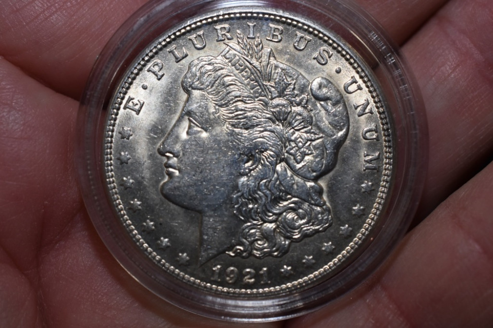 1921 MORGAN SILVER DOLLAR