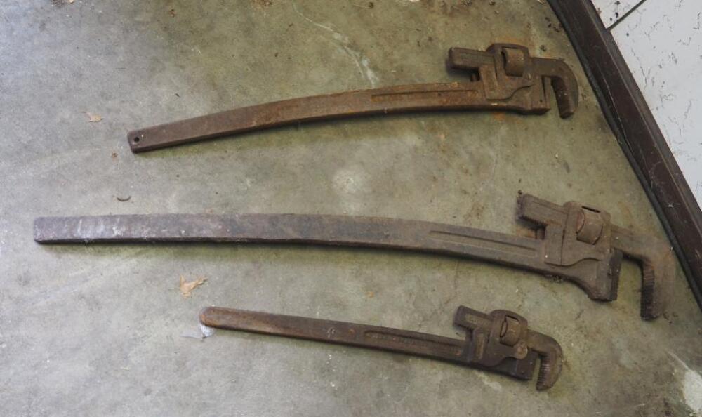 Extra Large Heavy Duty Pipe Wrenches, Qty 3, 24" To 43"