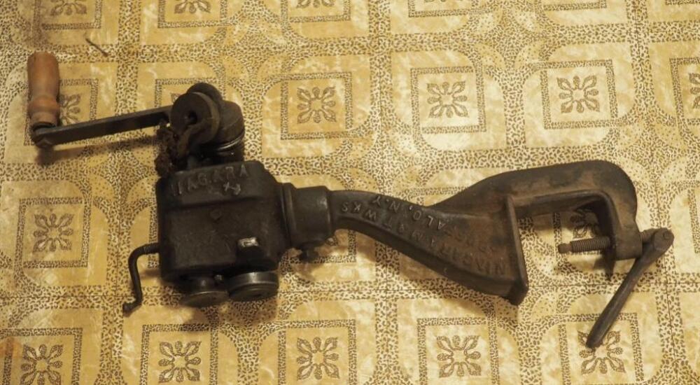 Vintage Niagara M&T WKS Bench-Mount Manual Hand Crimper