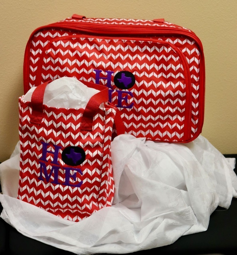 LET'S PARTY! Thirty-One Texas Home Perfect Party Set & Twice As Nice Tote