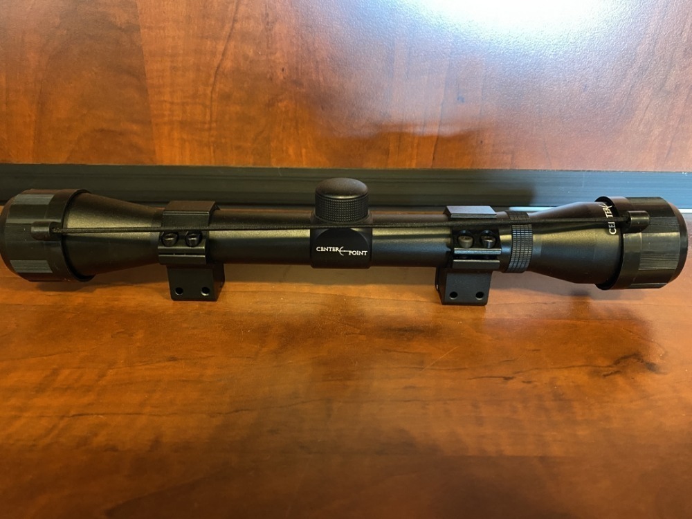 Center Point 4x32 Scope