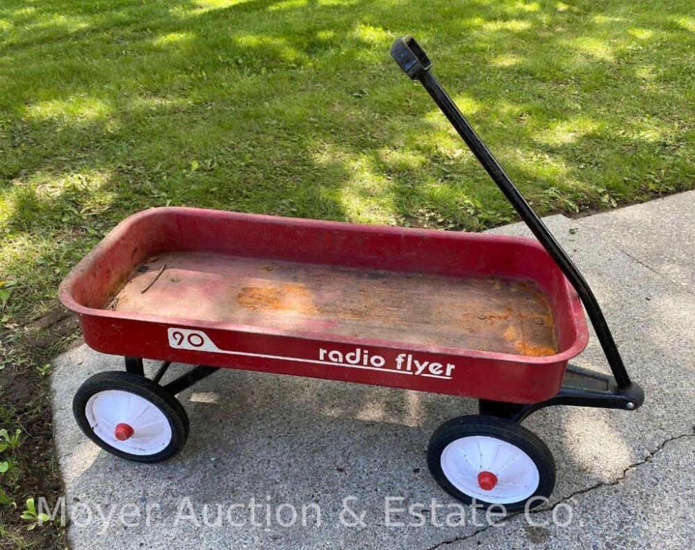 Radio Flyer Red Metal Wagon