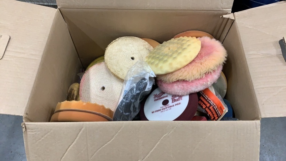Box Of Buffer And Polishing Pads image