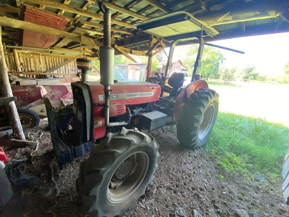Massey Ferguson 263 Tractor (2,562 Hours) UPDATE: The tractor does run. VIDEO COMING SOON - Buyer Responsible For Removal