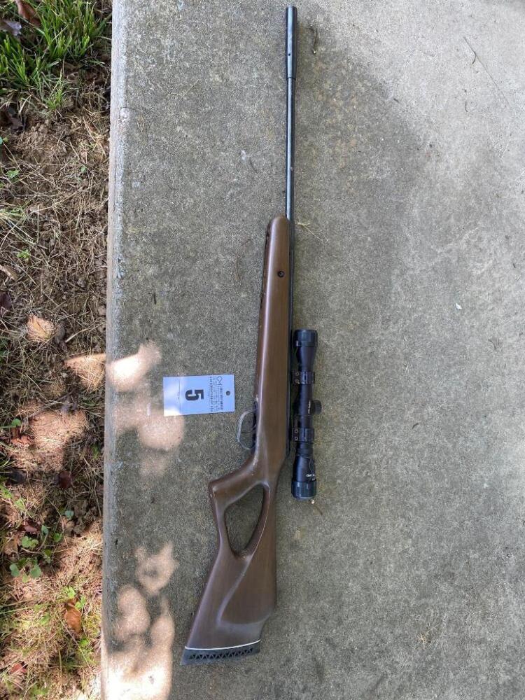 Benjamin Titan .22 Caliber Break Barrel Air Rifle