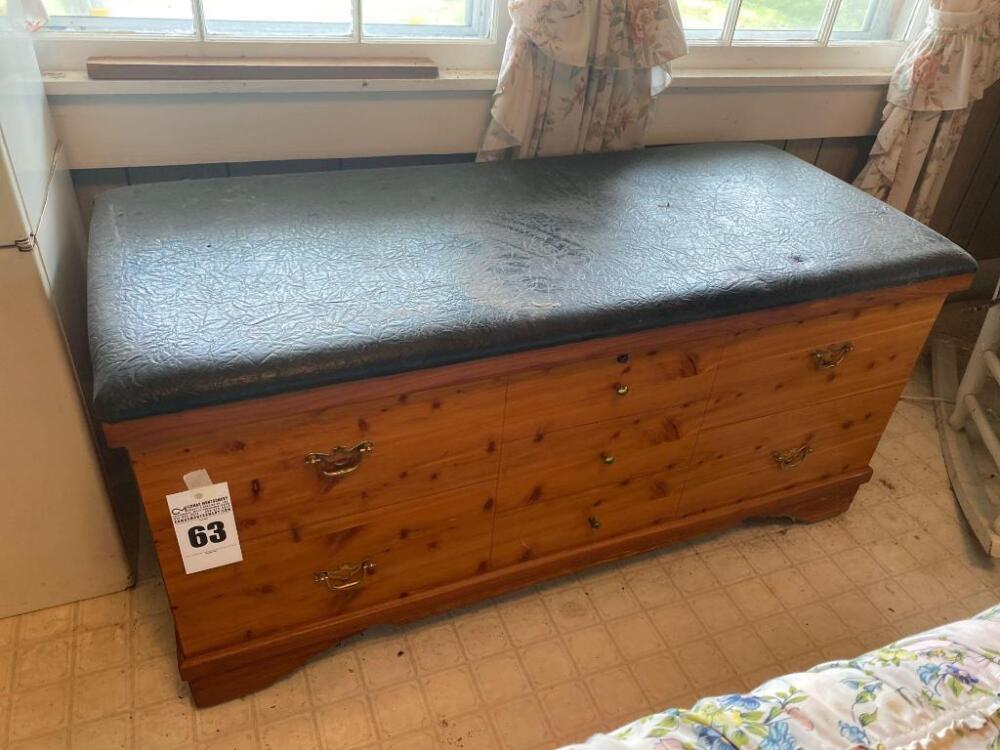 Wooden Chest w/ Variety of Quilts- 22in. T x 46in. W x 21in. D