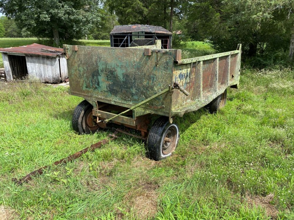 4 Wheeled Dump Wagon - 10ft x 7ft