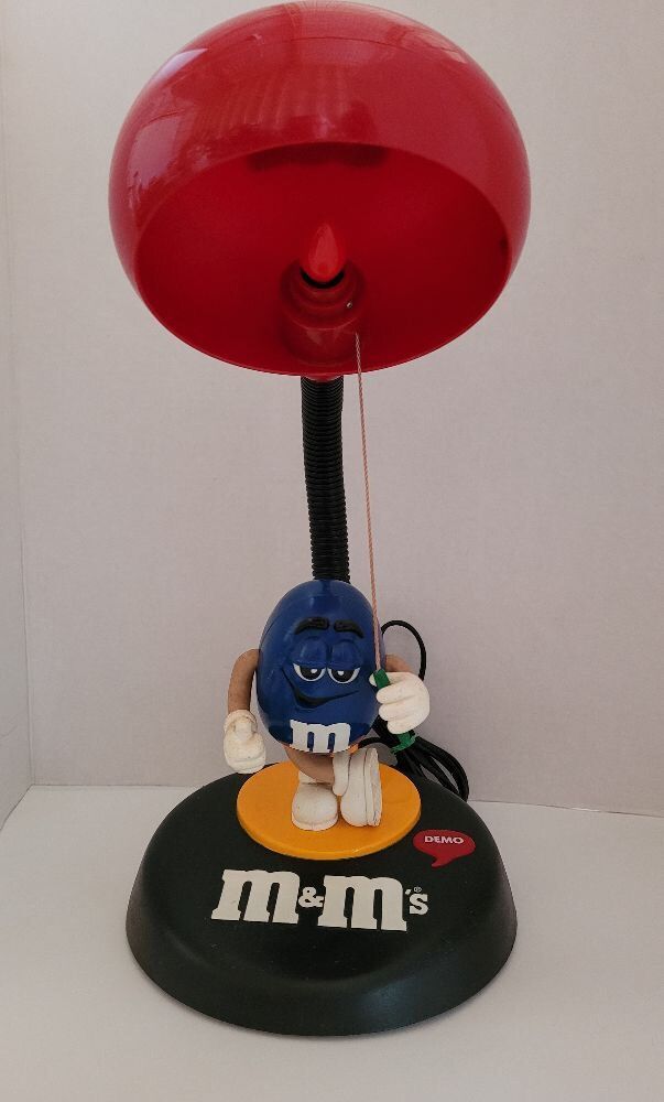 M & M LAMP WITH RED AND BLUE M & M