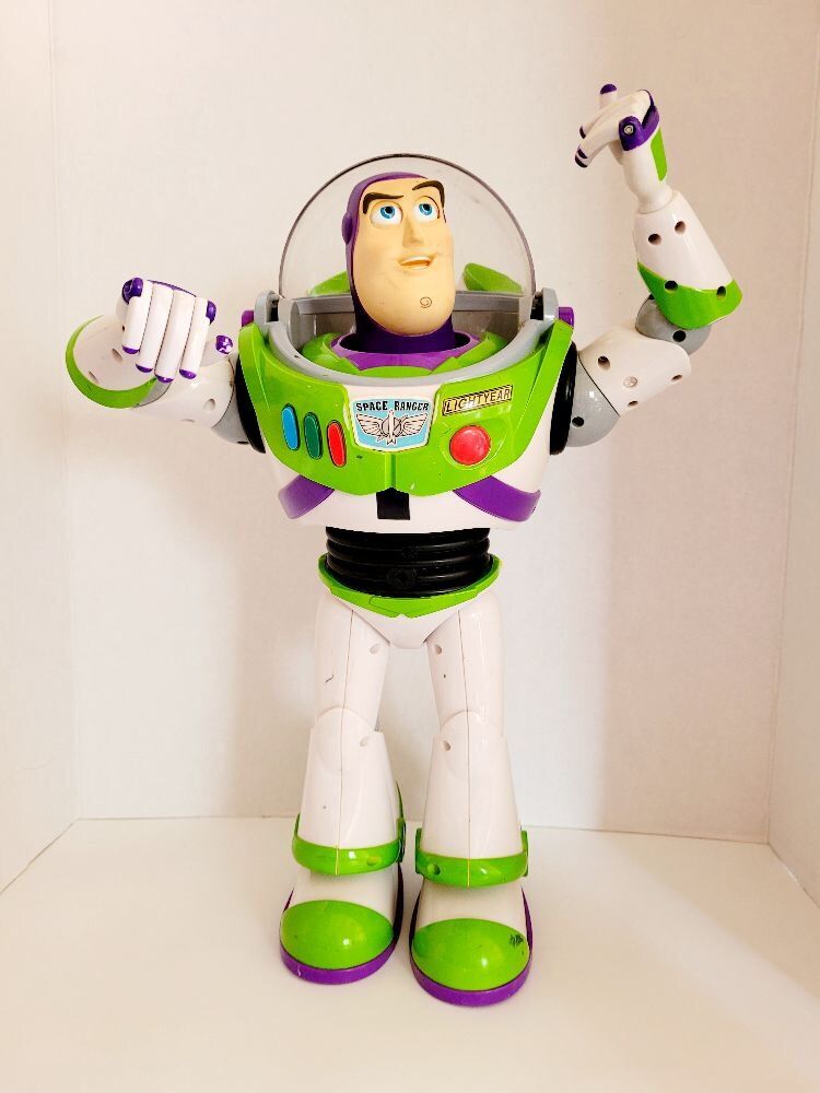 BUZZ LIGHTYEAR WALKING TOY