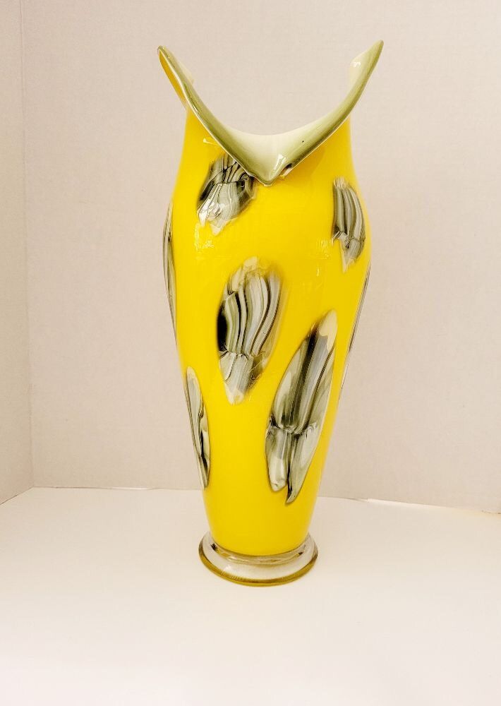 YELLOW/GREEN TALL VASE