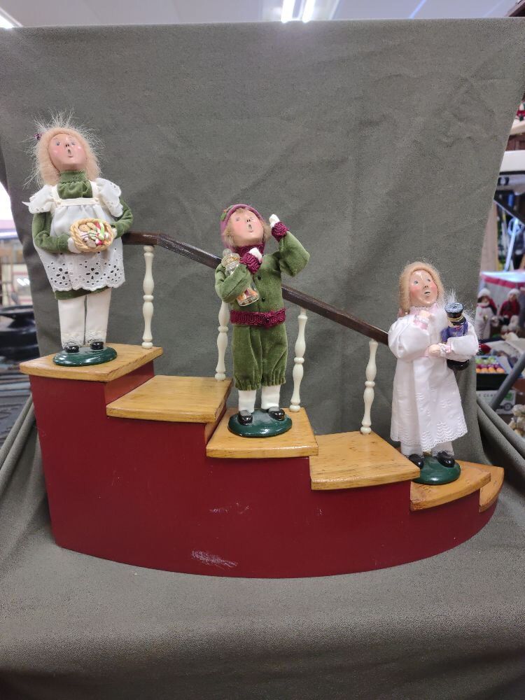 3 Byers' Choice Children Sized Carolers with Stairs