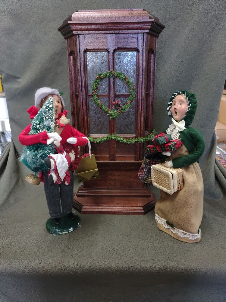 Pair of Byers' Choice Carolers with House Window