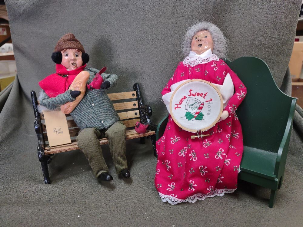 Pair of Byers' Choice Carolers on Benches