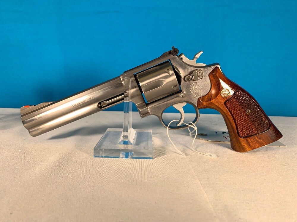 S+W Model 686-3 5 1/4"