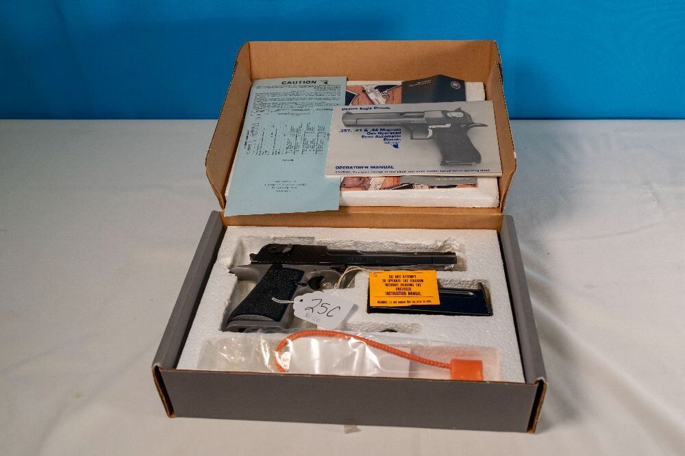 Magnum Research 44 mag Desert Eagle - RESERVE MET