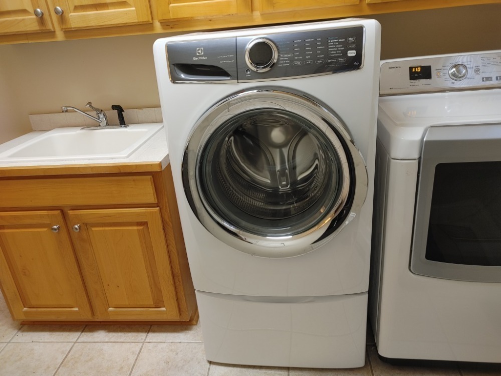 Electrolux Front Load Washing Machine