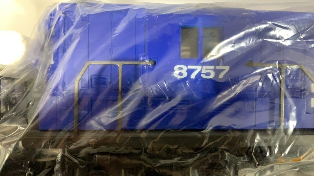 Lionel Conrail G P -9 Diesel Locomotive In image