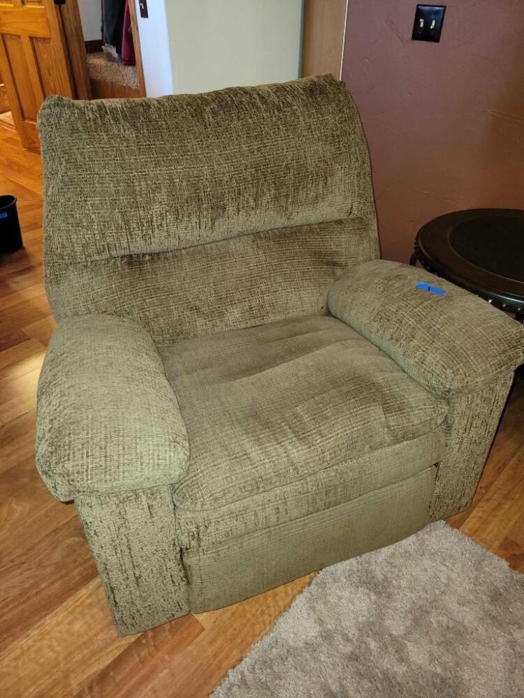 Recliner image