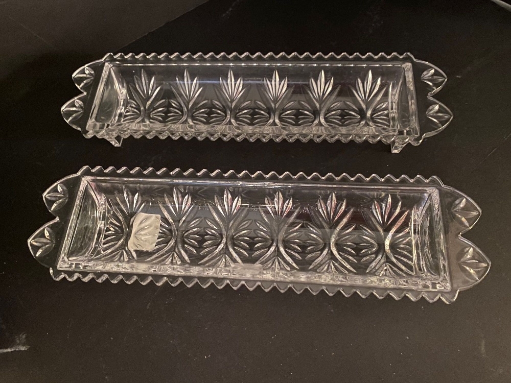 Cracker Dishes