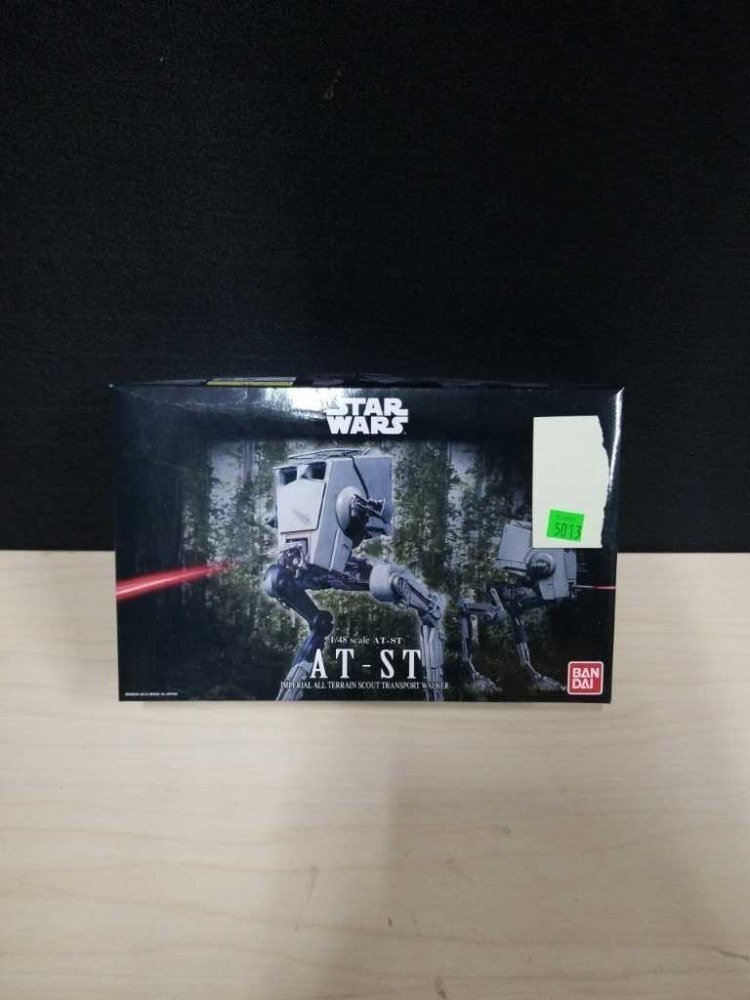 New Star Wars Ban Dai At-st Model Kit
