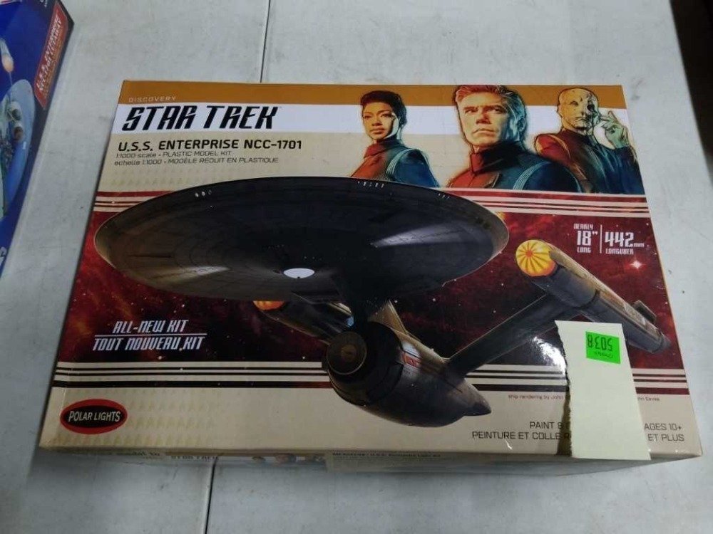 New Polar Lights Star Trek Uss Enterprise Kit