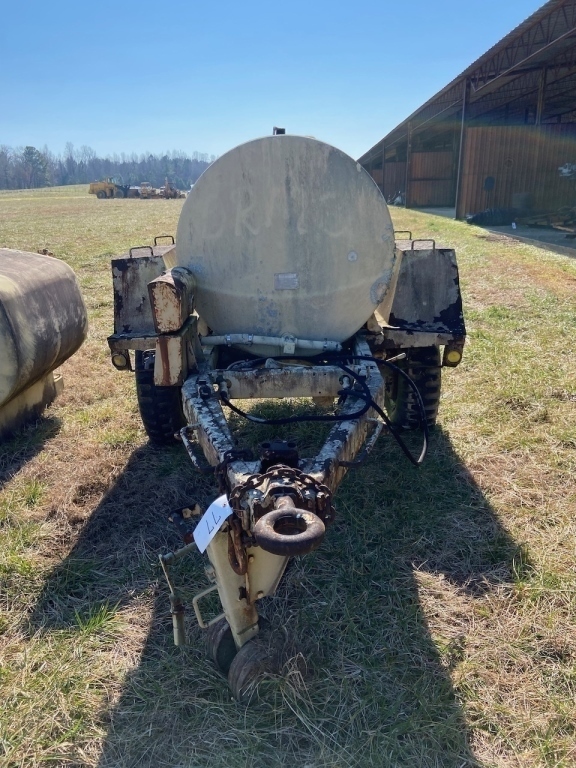 400 GAL PULL BEHIND TANK W/ ADDITIONAL TANK