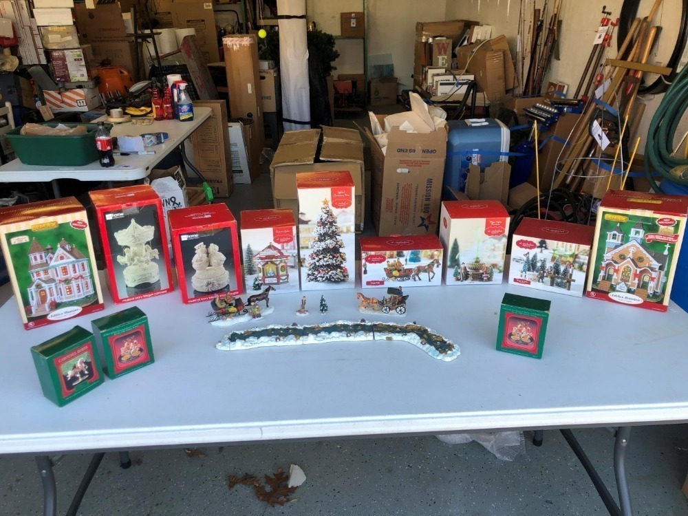 Christmas Figurines and Decorations