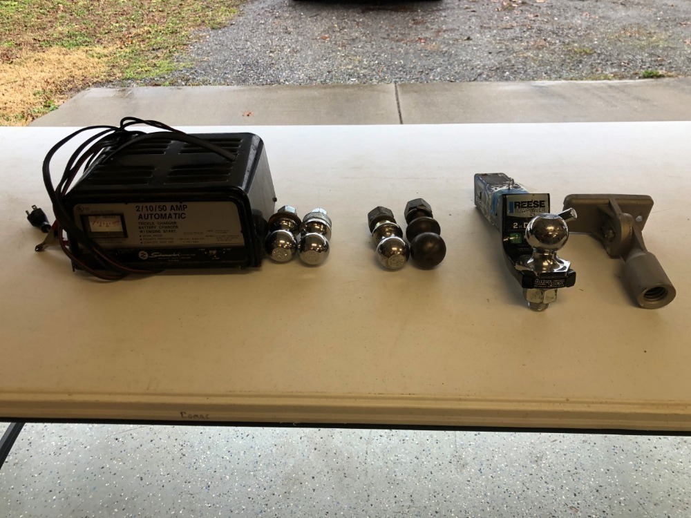 Trickle Charger/Battery Charger with Tow Hitch and Balls