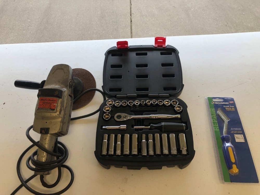Black and Decker 7" Commercial Duty Disc Sander and Husky Mechanics Tool Set