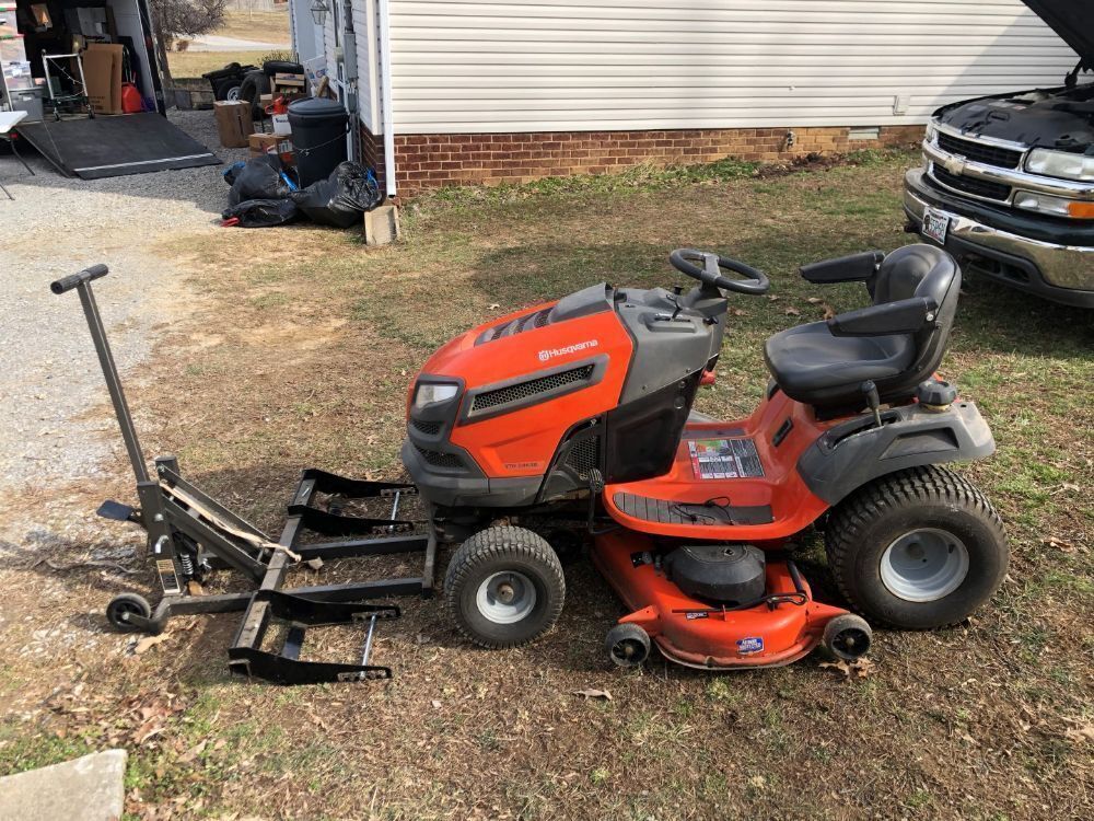Husqvarna Riding Lawn Mower with Floor Jack