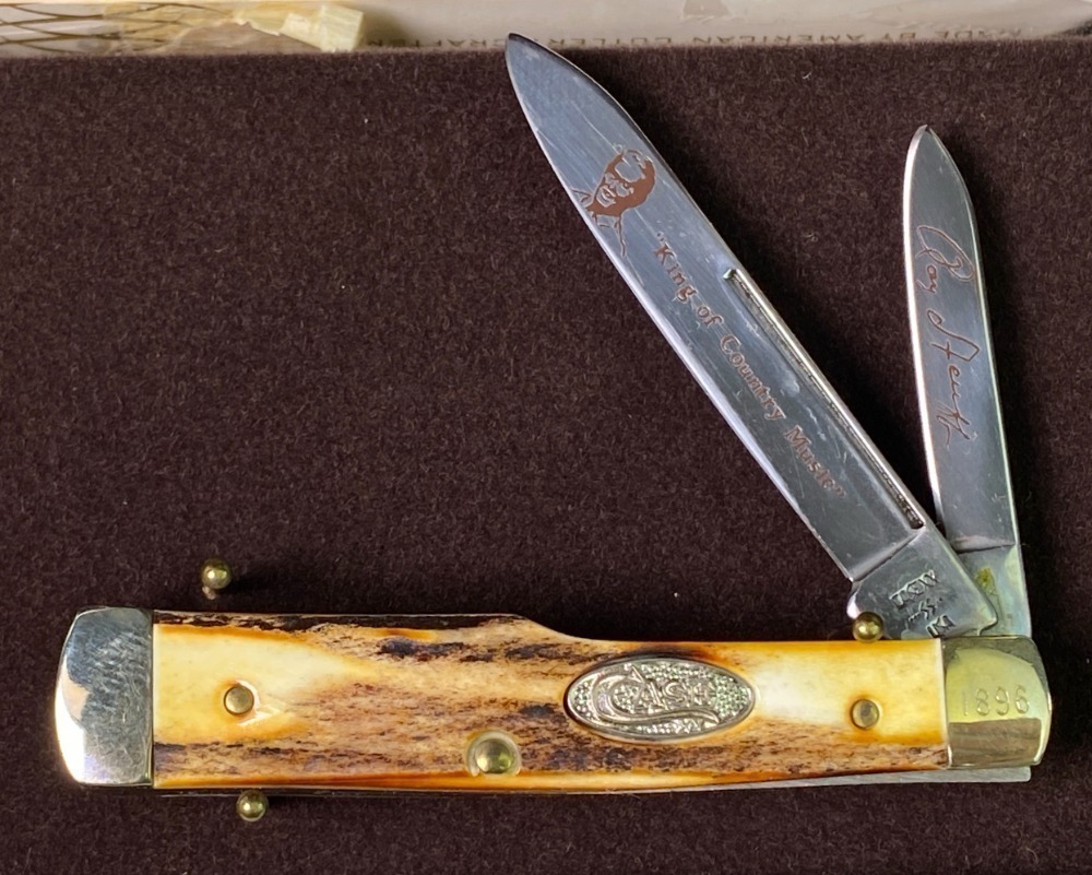 1985 Case XX 5215SS "Roy Acuff" Commemorative Knife & Display