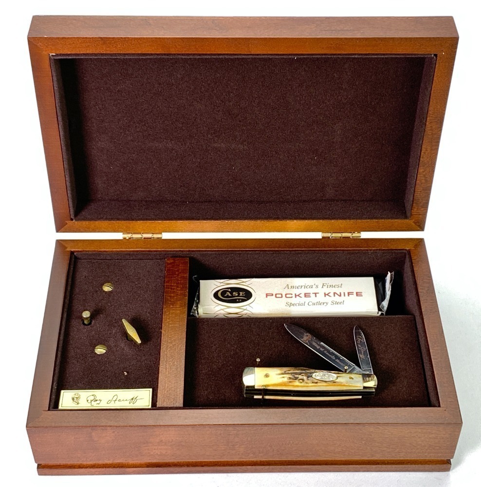1985 Case XX 5215SS "Roy Acuff" Commemorative Knife & Display