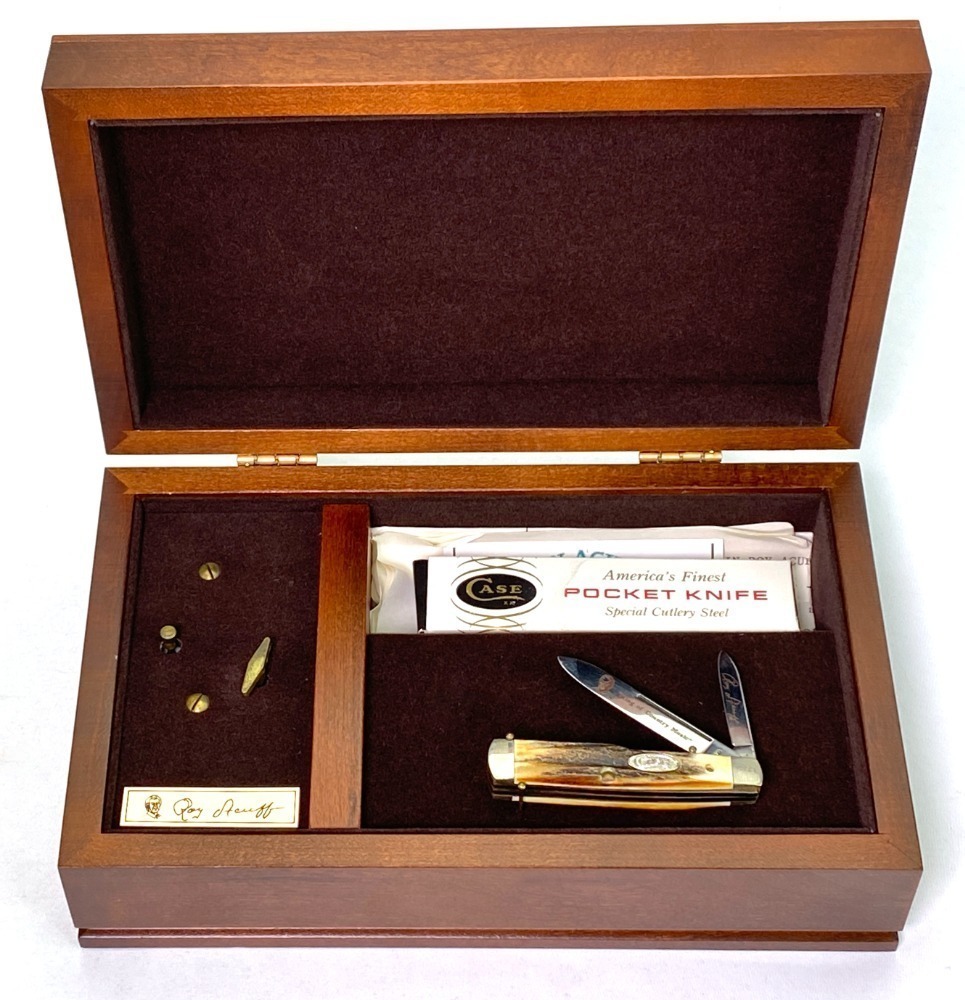 1985 Case XX 5215SS "Roy Acuff" Commemorative Knife & Display
