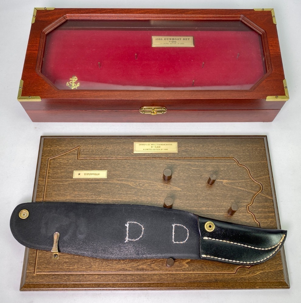 Case Commemorative Knife Displays